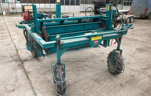 Foto van Zelfrijdende kopmachine-Botman