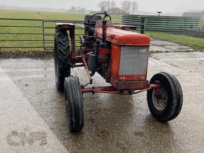 Tractror-Renault Super20